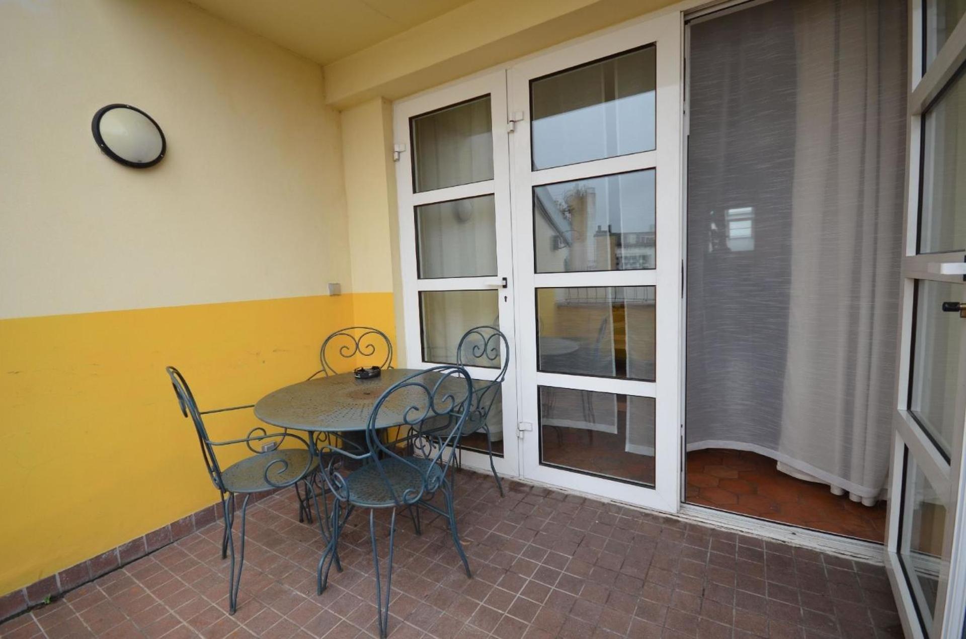Dachgeschosswohnung Josefov Fuer 8 Personen In Apartment Prague